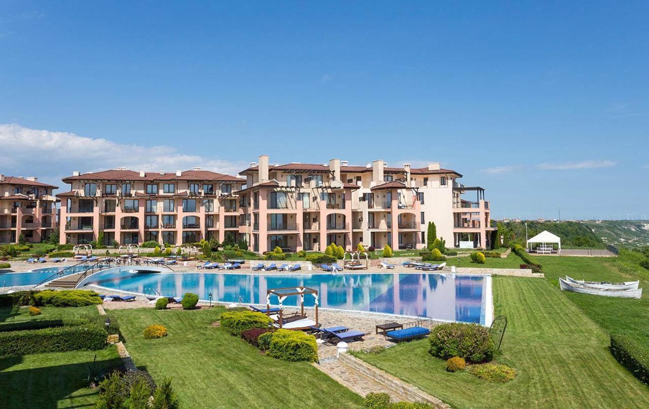 Sea View & Infinity Pool Apartments In Kaliakria Resort Balchik Exterior foto
